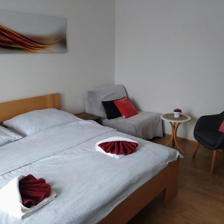 Bile Domky Apartment เลดนิตเซ ภายนอก รูปภาพ