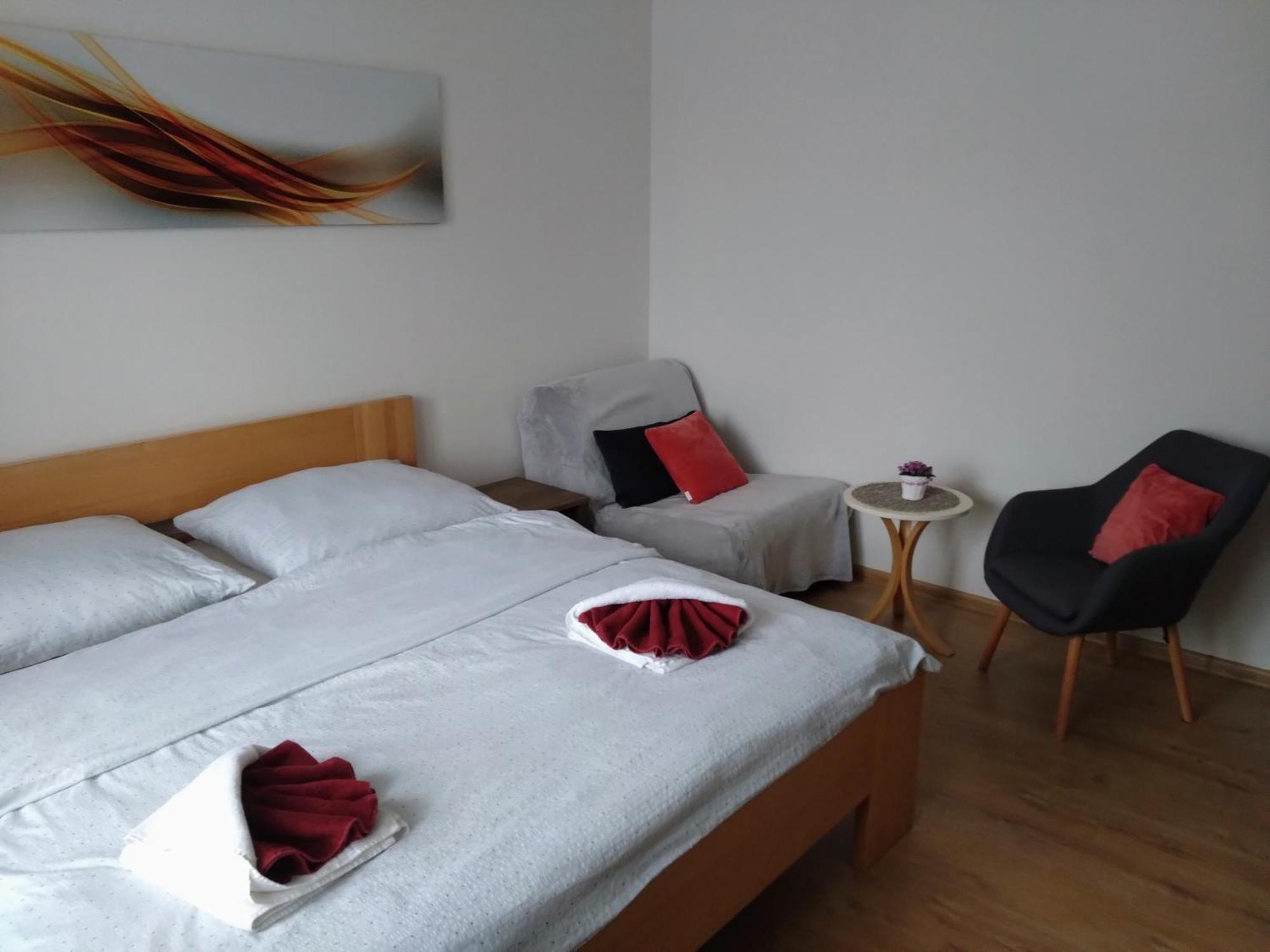 Bile Domky Apartment เลดนิตเซ ภายนอก รูปภาพ