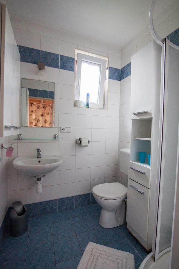 Bile Domky Apartment เลดนิตเซ ภายนอก รูปภาพ
