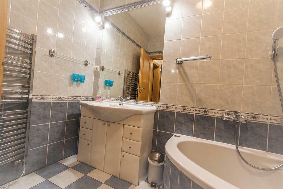 Bile Domky Apartment เลดนิตเซ ภายนอก รูปภาพ